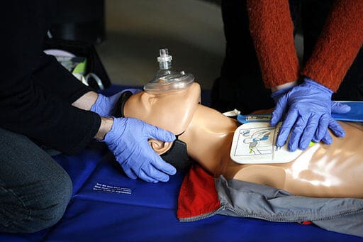 how-to-perform-cardiopulmonary-resuscitation-or-cpr